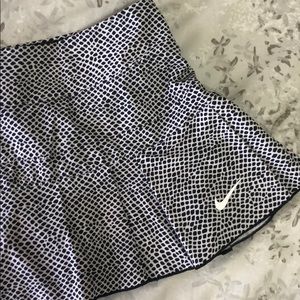 NEW B&W Tennis Skirt